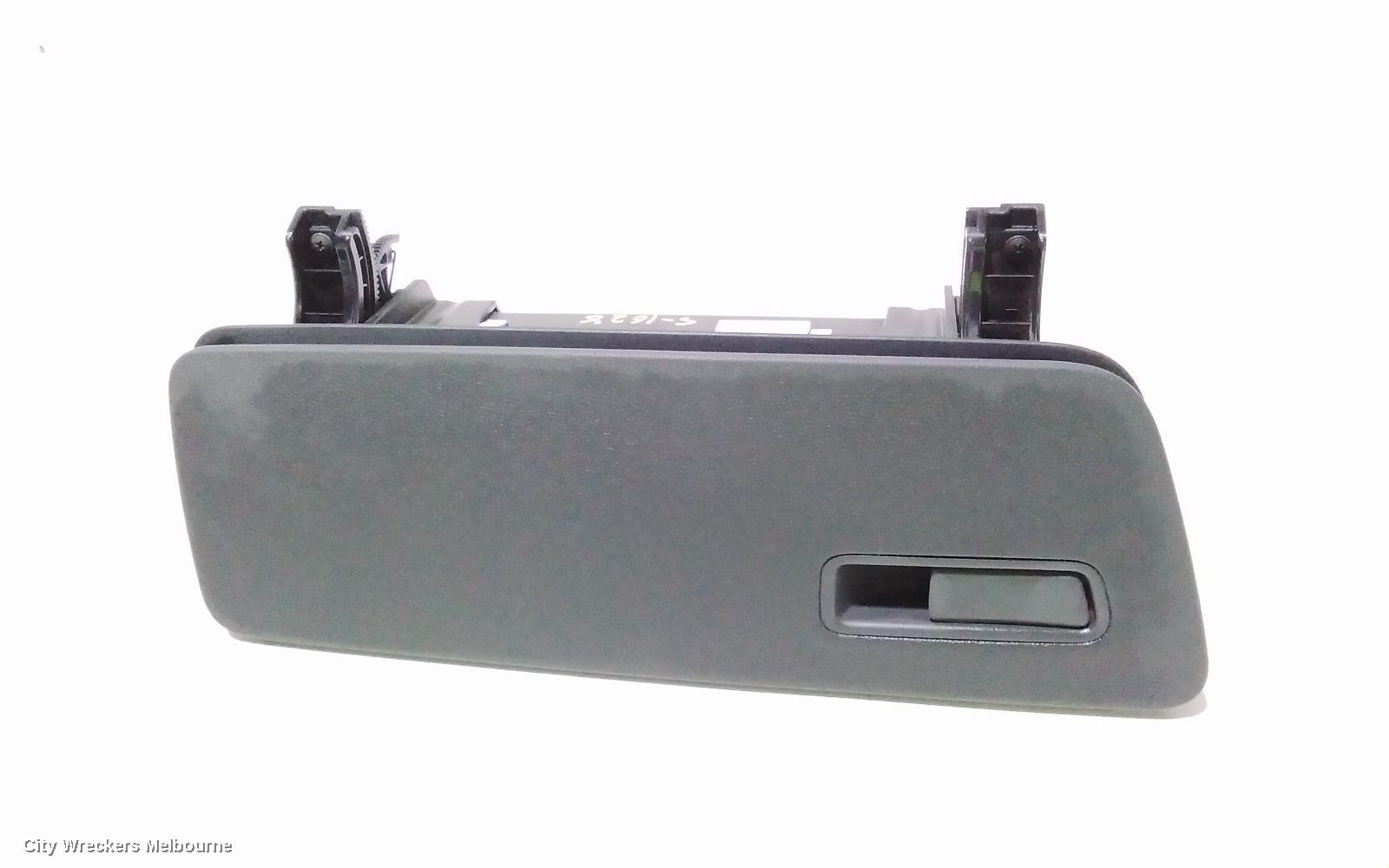 KIA CARNIVAL/GRAND CARNIVAL GLOVE BOX, UPPER, YP, 02/2015 - 10/2020