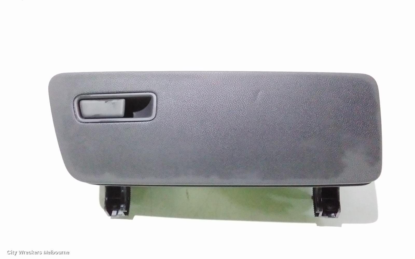 KIA CARNIVAL/GRAND CARNIVAL GLOVE BOX, UPPER, YP, 02/2015 - 10/2020