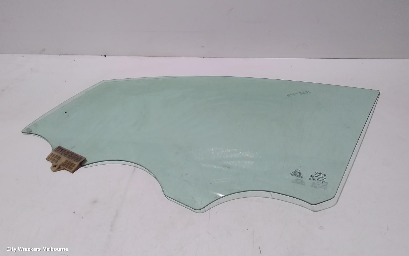 KIA CARNIVAL/GRAND CARNIVAL LEFT FRONT DOOR WINDOW, YP, 02/2015 - 10/2020