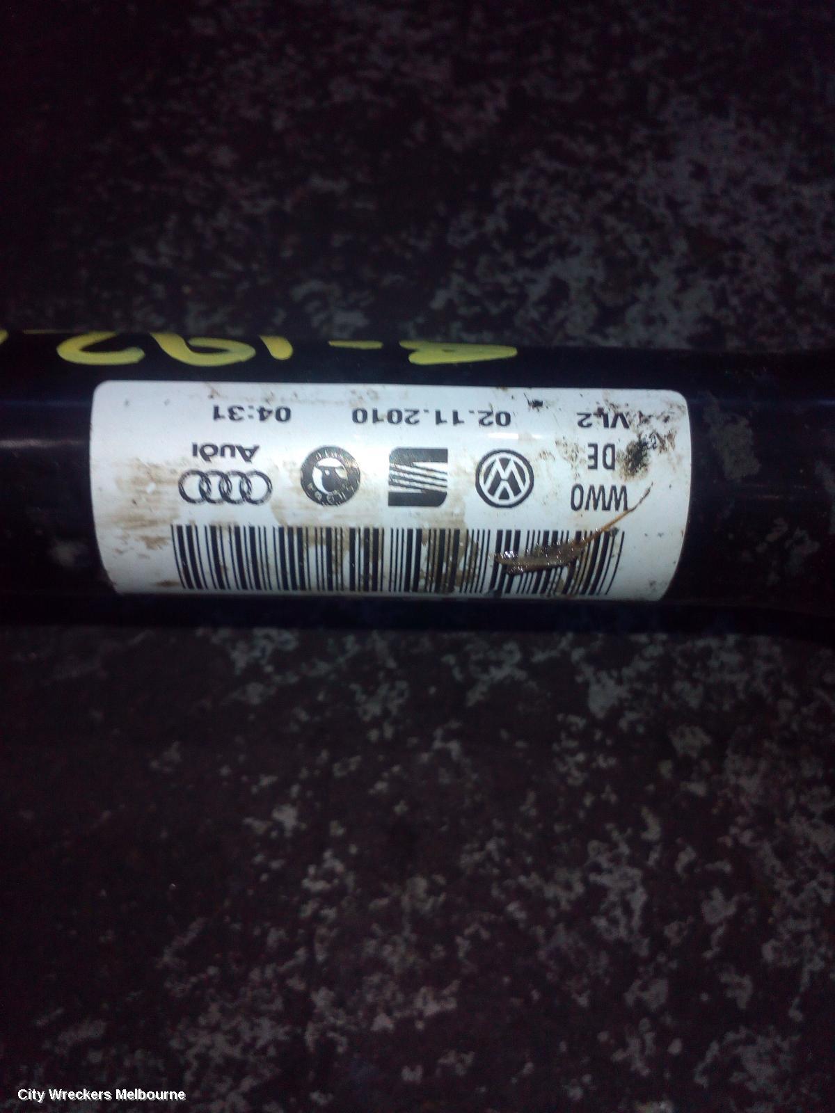VOLKSWAGEN CADDY LEFT DRIVESHAFT, DIESEL, 1.6, AUTO T/M, 2K, 08/2010 - 06/2015
