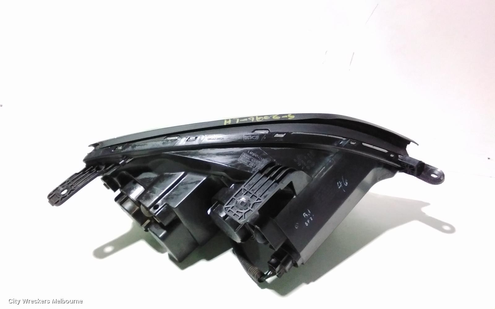 HOLDEN CAPTIVA LEFT HEADLAMP, CG, MAXX/CAPTIVA 5 (4TH VIN = D), 07/2008 - 09/2015