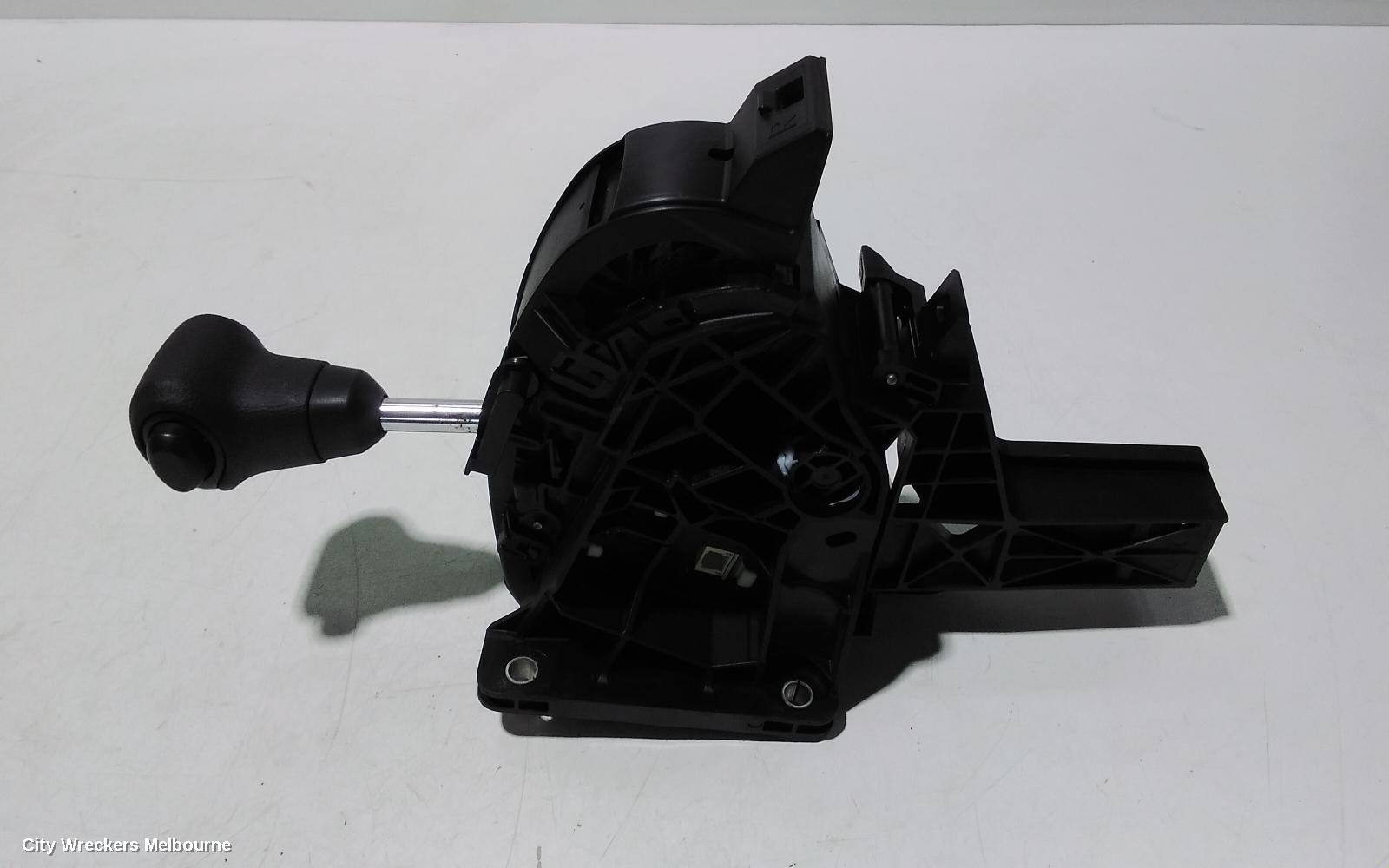 TOYOTA HIACE GEAR STICK/SHIFTER, 300 SERIES, AUTO T/M, 02/2019 ONWARDS