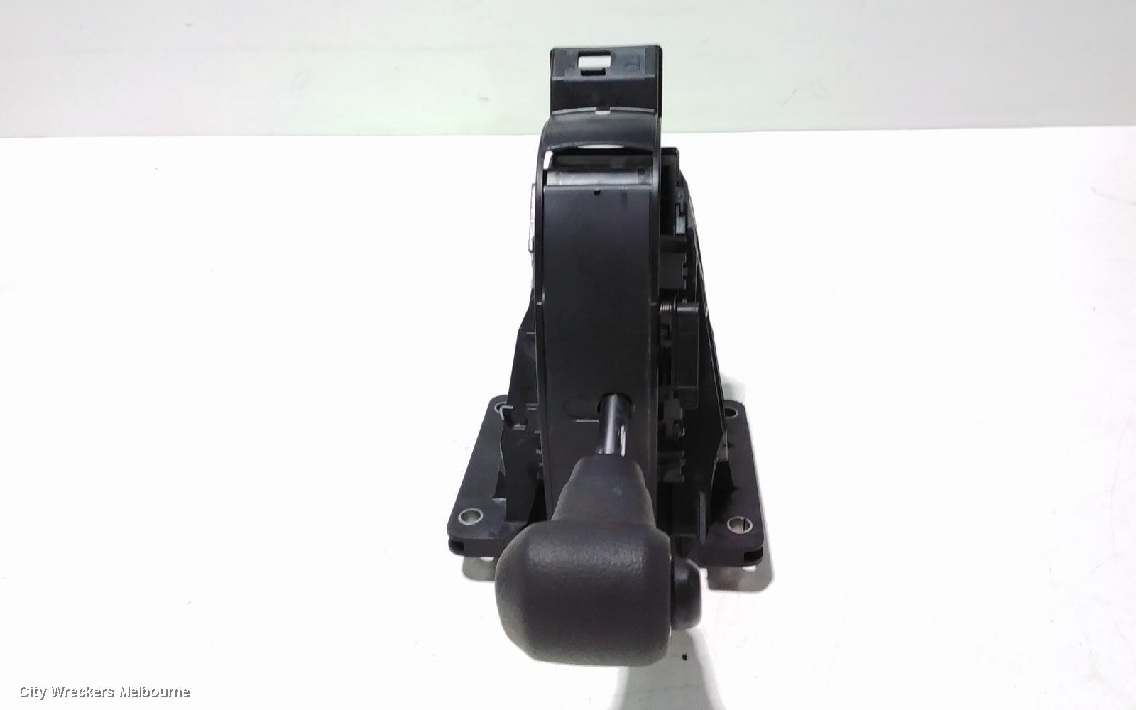 TOYOTA HIACE GEAR STICK/SHIFTER, 300 SERIES, AUTO T/M, 02/2019 ONWARDS