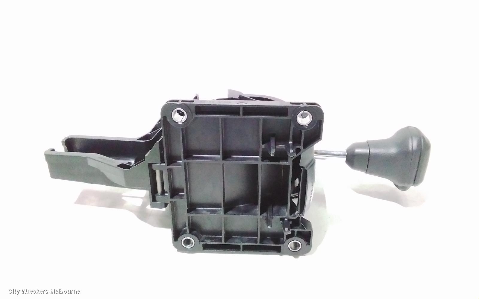 TOYOTA HIACE GEAR STICK/SHIFTER, 300 SERIES, AUTO T/M, 02/2019 ONWARDS