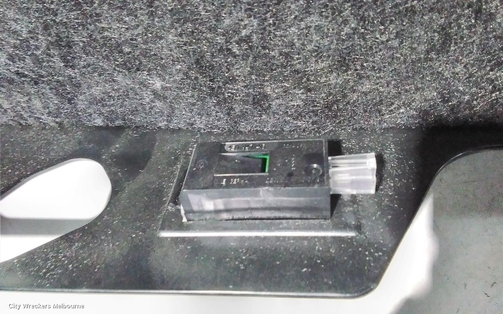 AUDI Q7 GLOVE BOX, 4M, 07/2015 ONWARDS