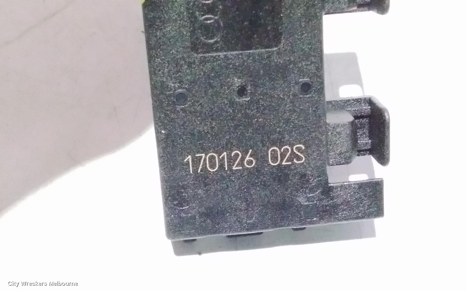AUDI Q7 ANTENNA, 4M, 07/2015 ONWARDS