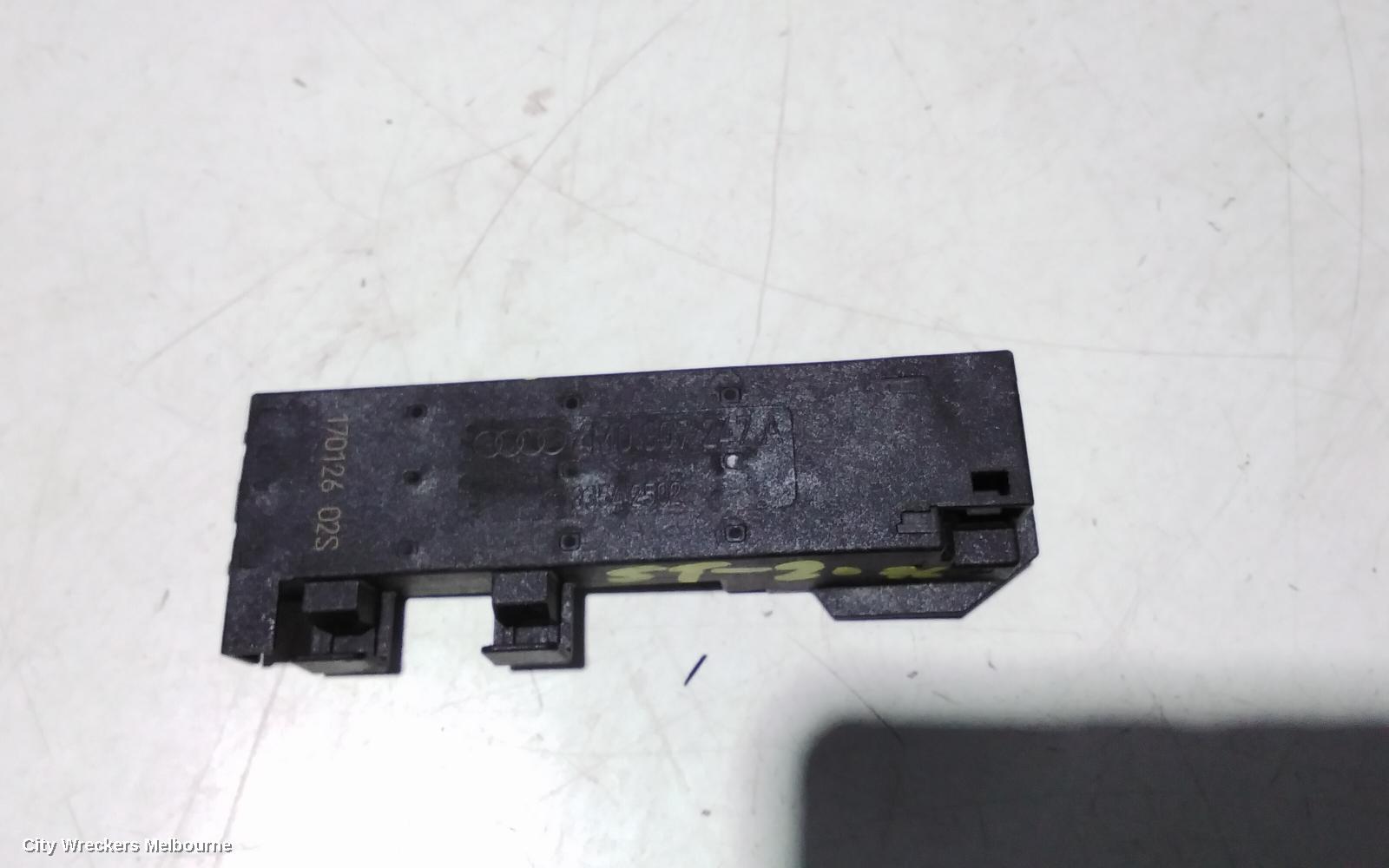 AUDI Q7 ANTENNA, 4M, 07/2015 ONWARDS