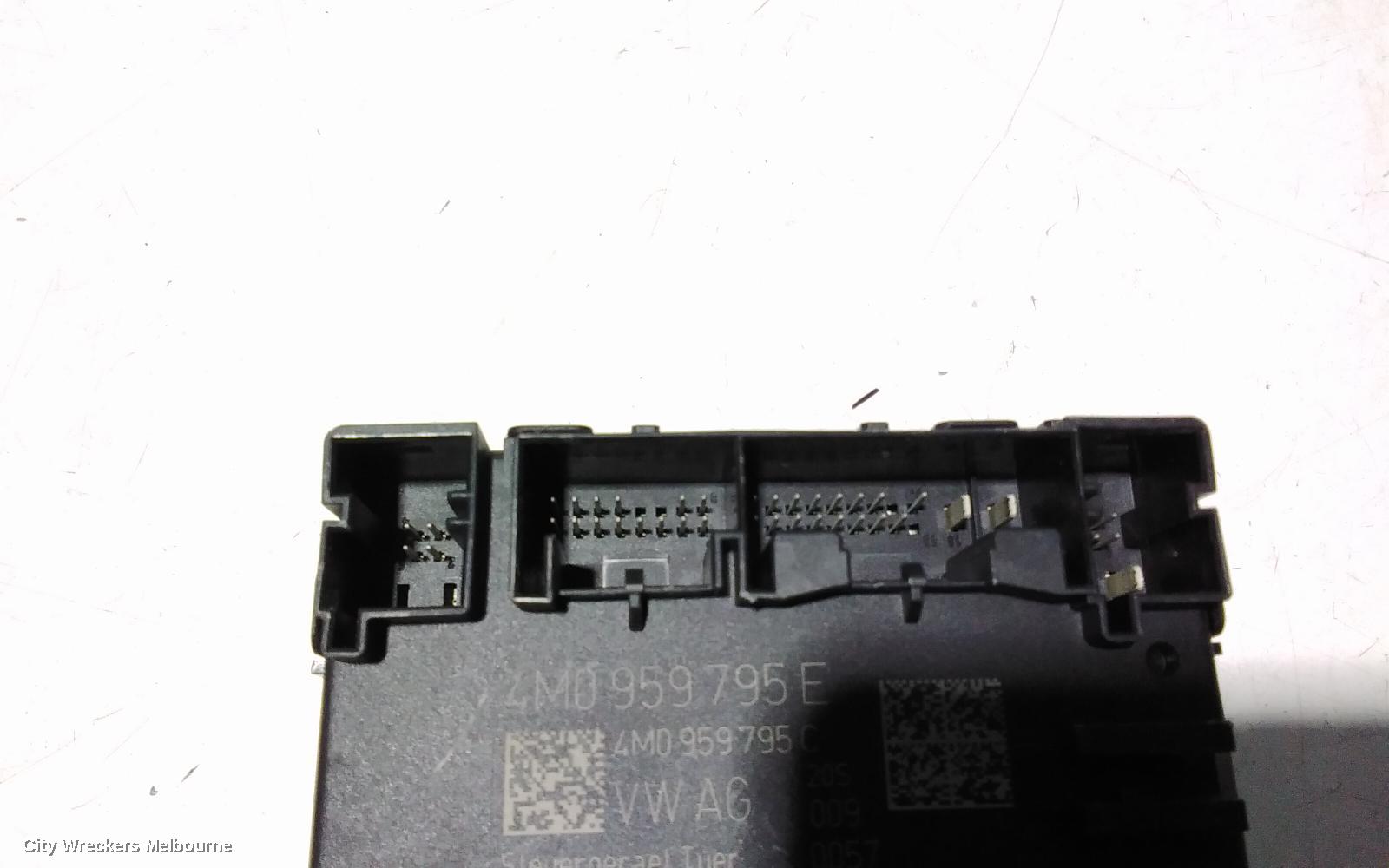 AUDI Q7, 4M, 07/2015 ONWARDS, RHR   4M0959795E  REAR DOOR CONTROL MODULE : 94915