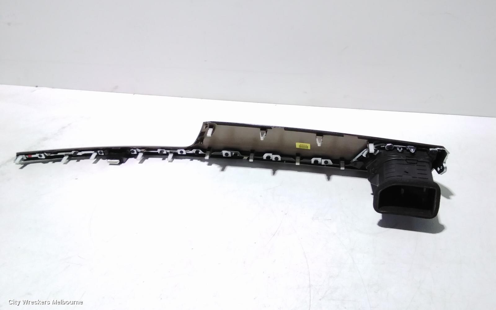 HYUNDAI GENESIS, DH, 11/2014 - 01/2018, LH AIRVENT WITH TRIM: 94923