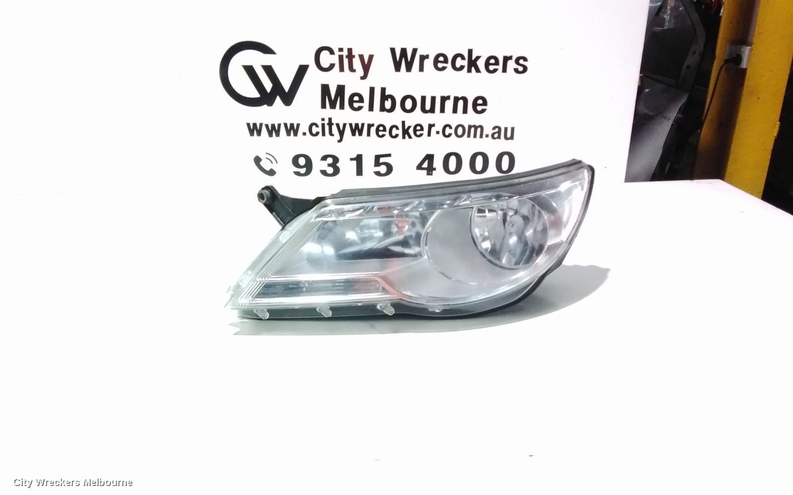 VOLKSWAGEN TIGUAN LEFT HEADLAMP, 5N, HALOGEN TYPE, 05/2008 - 06/2011