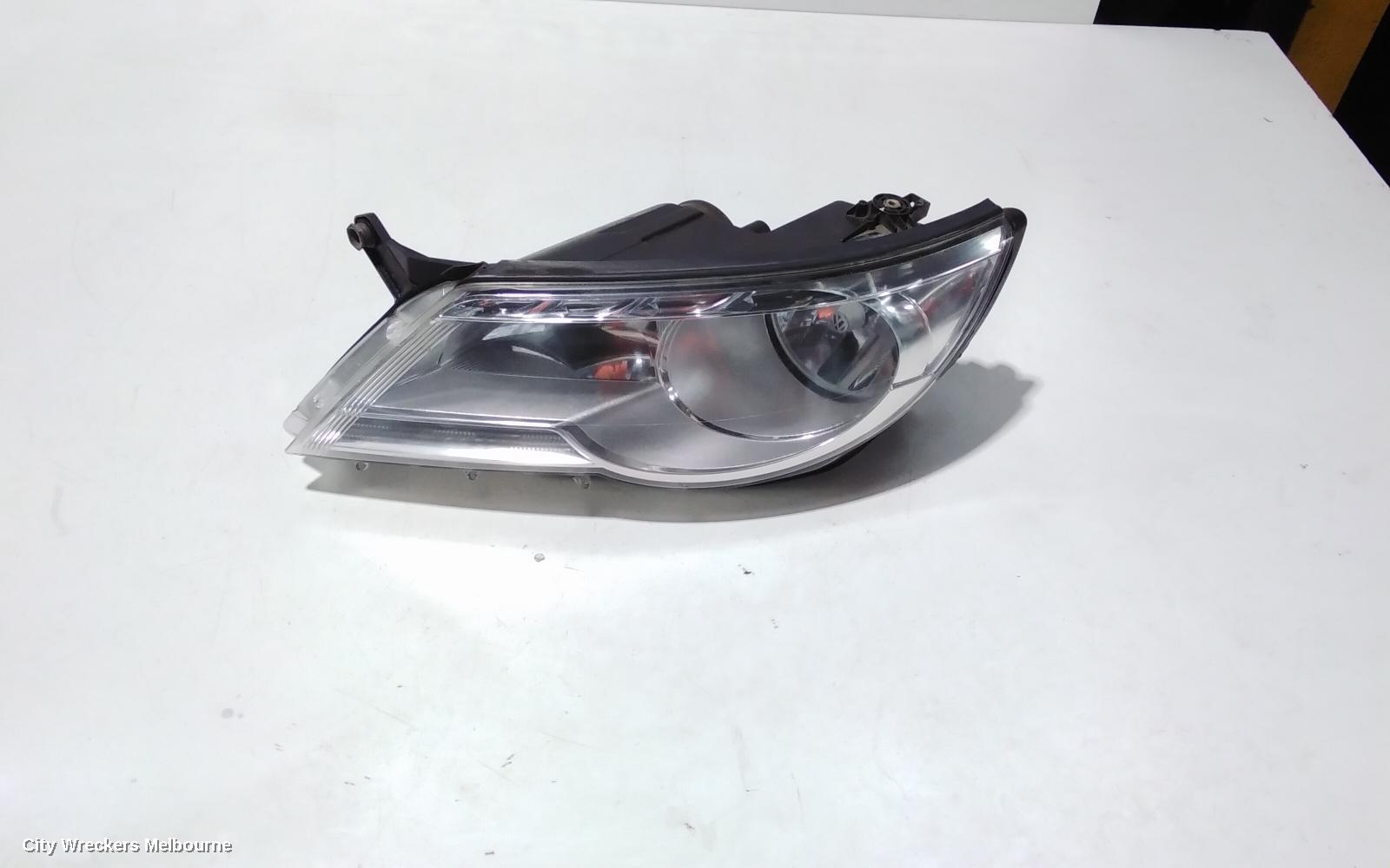 VOLKSWAGEN TIGUAN LEFT HEADLAMP, 5N, HALOGEN TYPE, 05/2008 - 06/2011