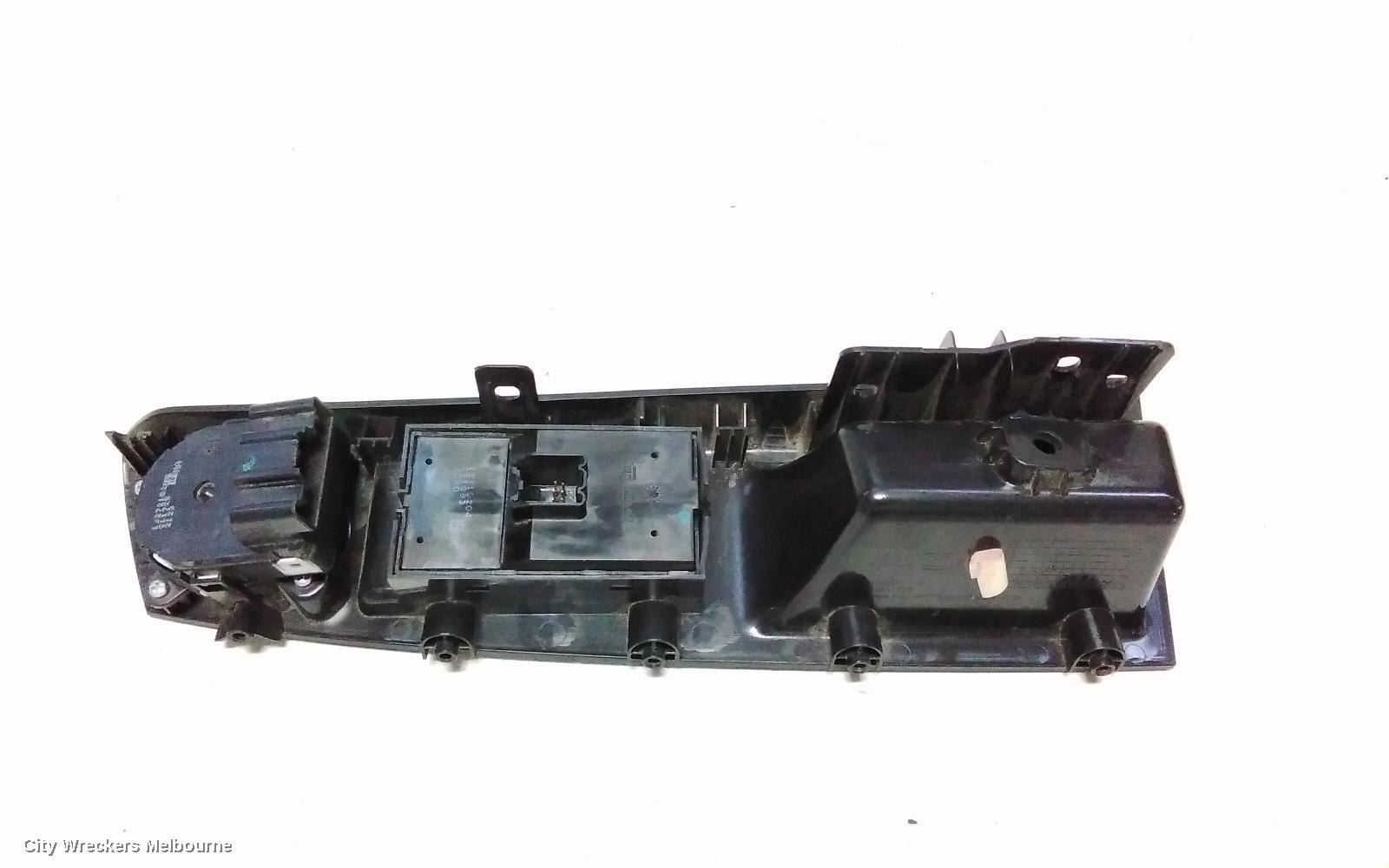 HOLDEN CRUZE PWR DR WIND SWITCH, RH FRONT (MASTER SWITCH), JH, 03/2011 - 01/2017