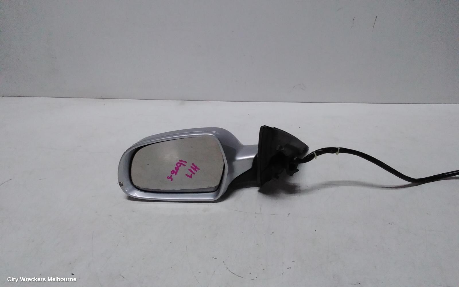 AUDI A4 LEFT DOOR MIRROR, B8 8K, A4, MANUAL FOLD, NO LANE CHANGE ASSIST TYPE, 1 PLUG (6 WIRE), 02/2008 - 05/2009
