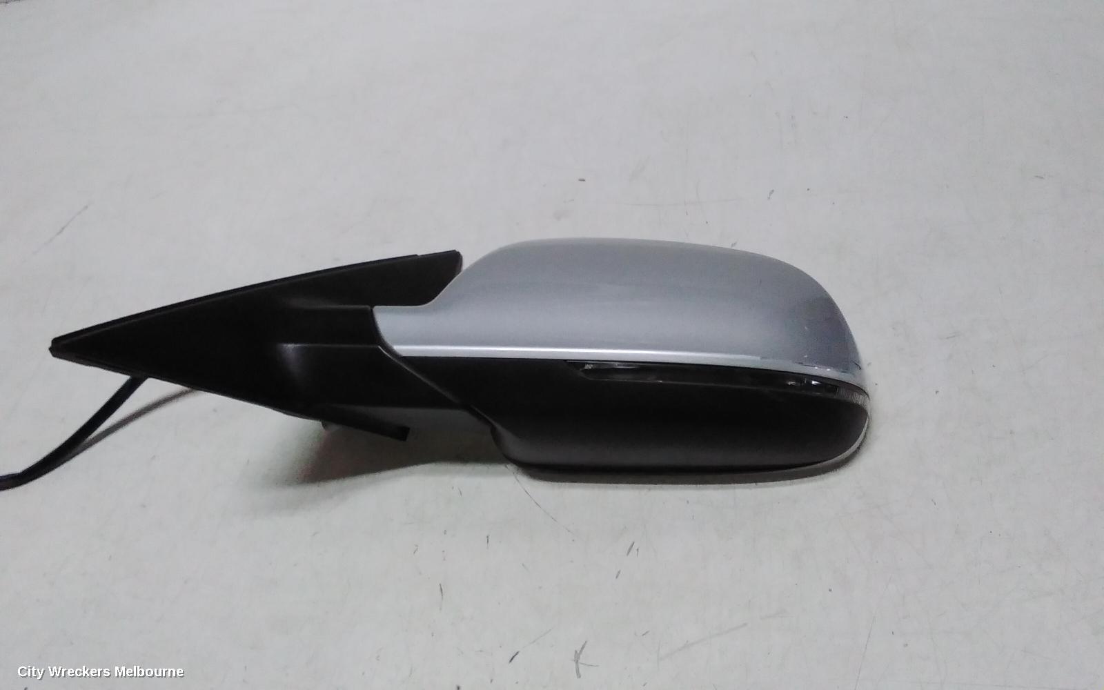 AUDI A4 LEFT DOOR MIRROR, B8 8K, A4, MANUAL FOLD, NO LANE CHANGE ASSIST TYPE, 1 PLUG (6 WIRE), 02/2008 - 05/2009