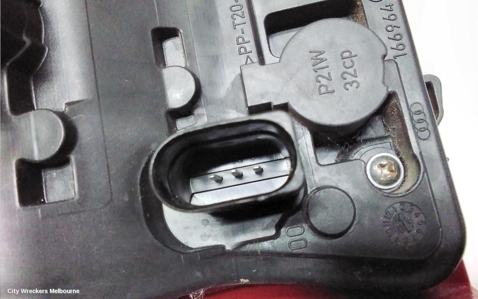 AUDI A4 RIGHT TAILLIGHT, B8 8K (A4), SEDAN, STANDARD TYPE, 02/2008 - 06/2012