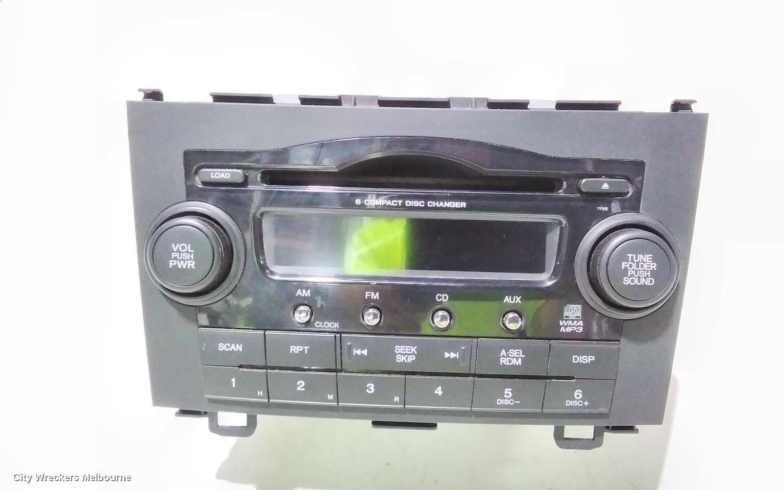 HONDA CRV RADIO/CD/DVD/SAT/TV, CD STACKER - 6 DISC IN DASH, RE, 03/2007 - 10/2012