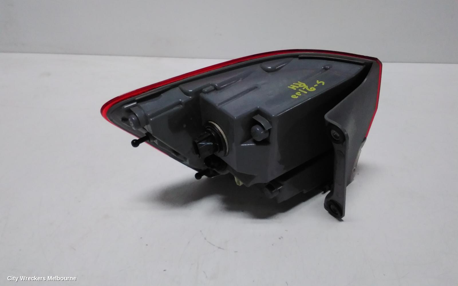 JEEP GRANDCHEROKEE RIGHT TAILLIGHT, WK, LAREDO/OVERLAND/LIMITED, W/ CHROME BEZEL, 04/2013 ONWARDS