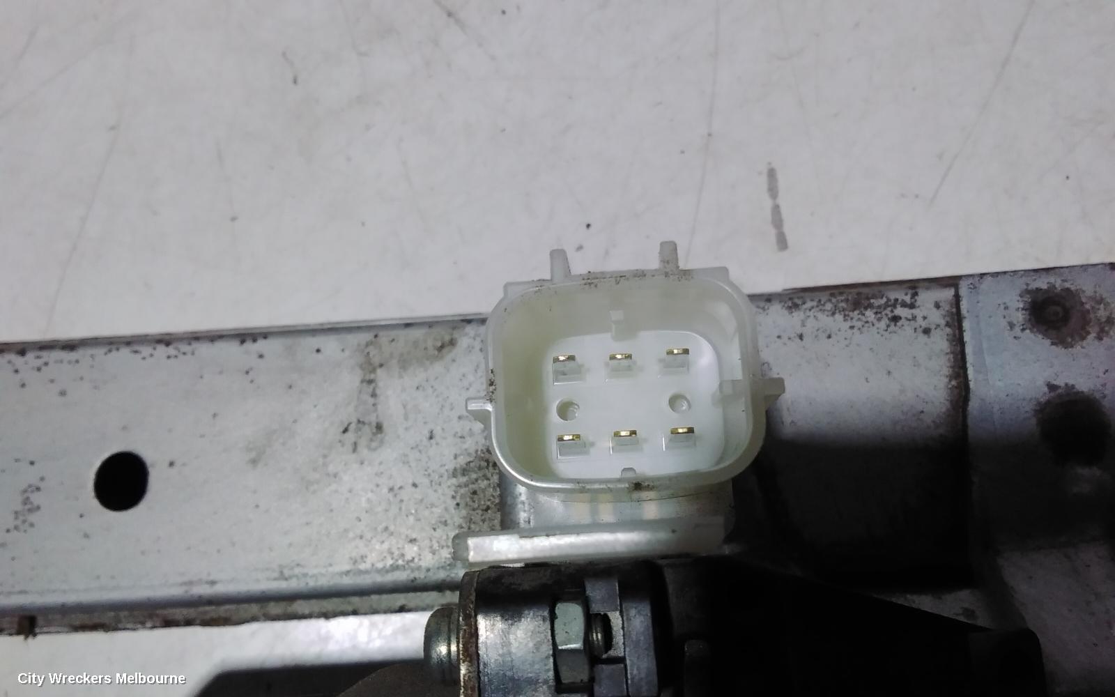 NISSAN XTRAIL RIGHT FRONT WINDOW REG/MOTOR, T32, 02/2014 ONWARDS