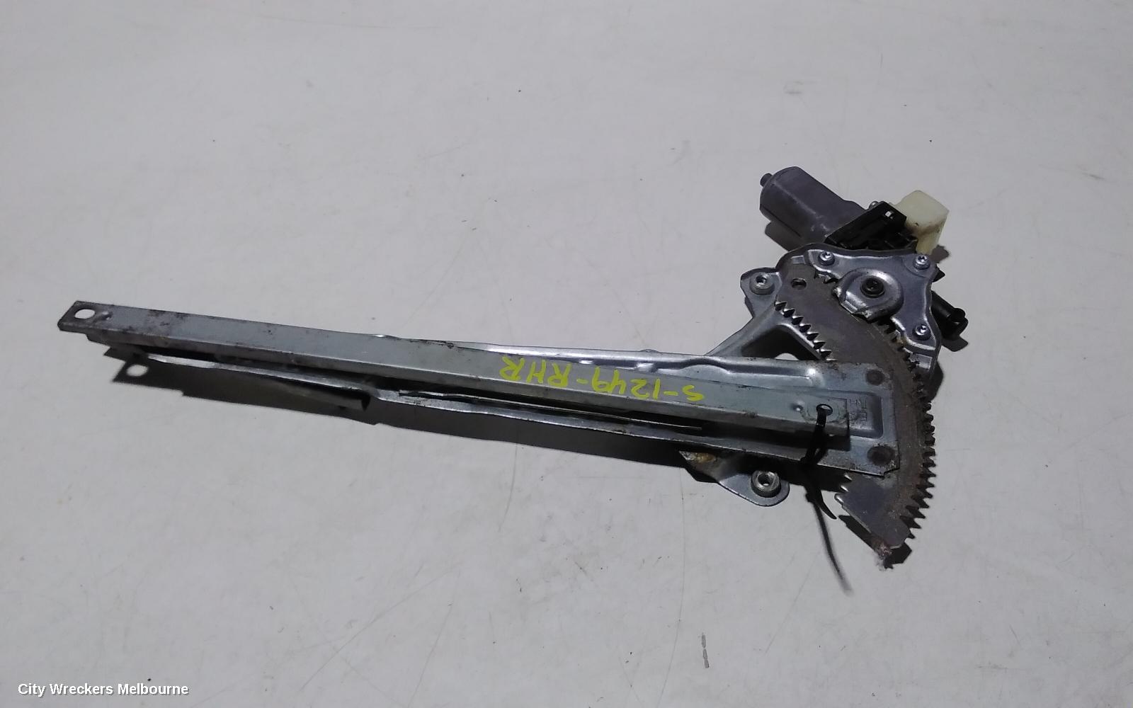 NISSAN XTRAIL RIGHT REAR WND REG/MOTOR, T32, 02/2014 ONWARDS