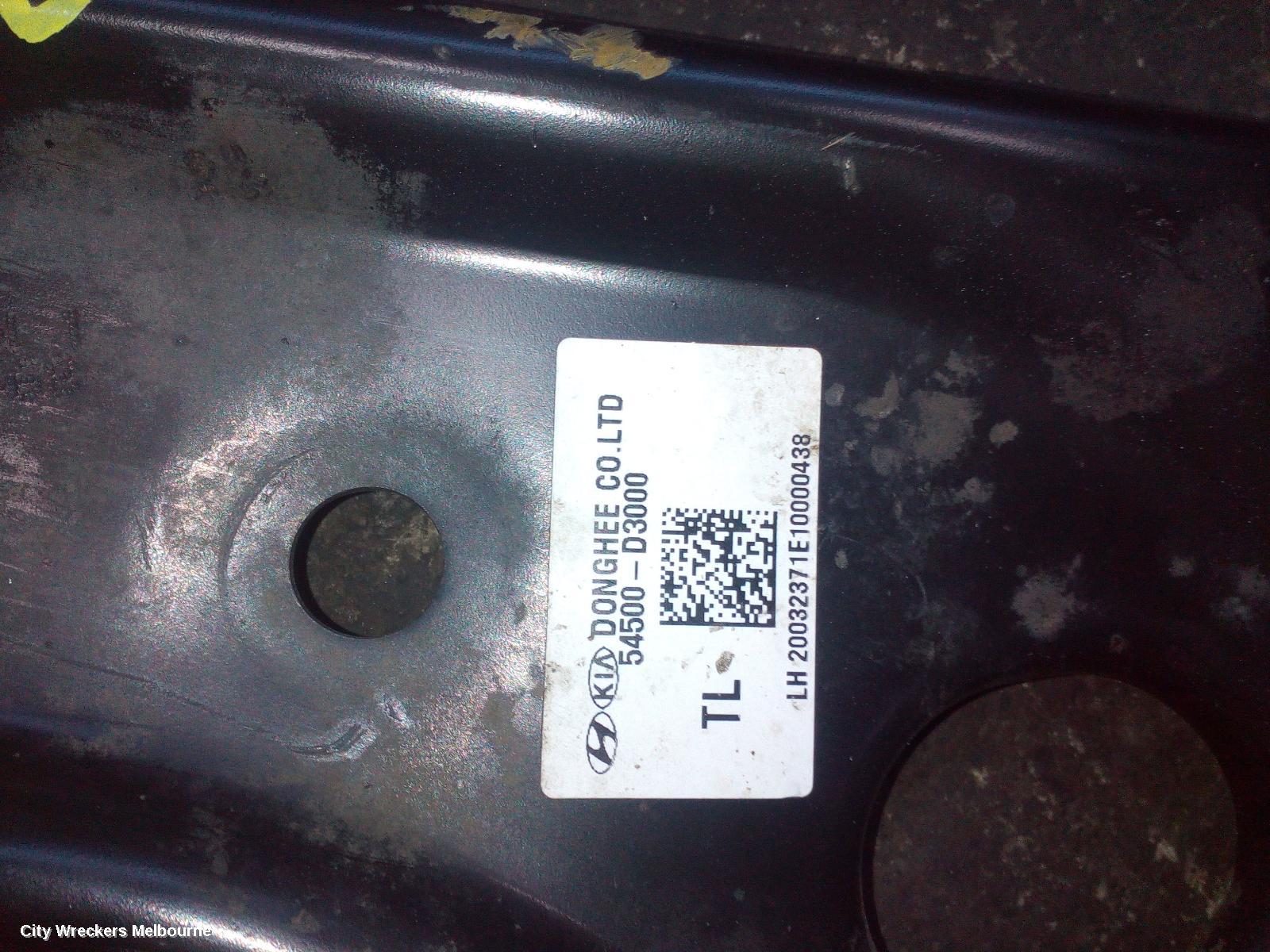 HYUNDAI TUCSON LEFT FRONT LOWER CONTROL ARM, TL, 06/2018 - 01/2021