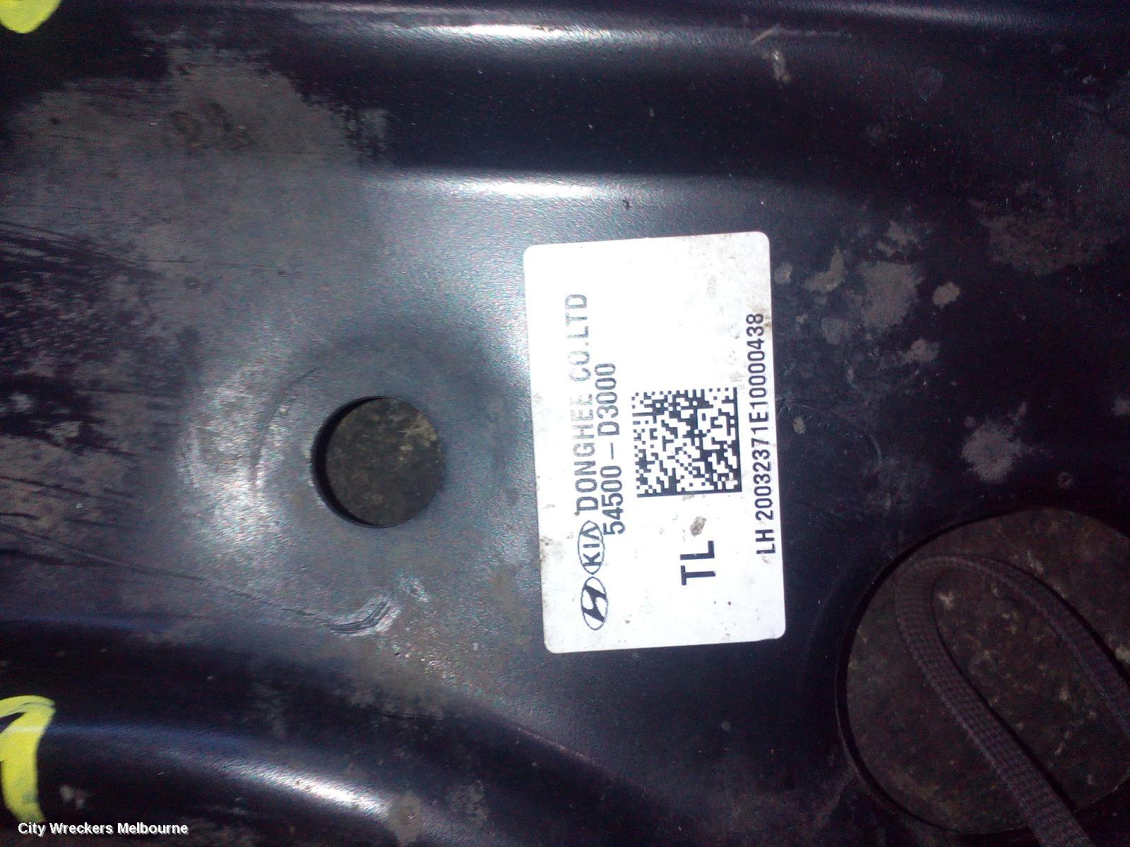 HYUNDAI TUCSON LEFT FRONT LOWER CONTROL ARM, TL, 06/2018 - 01/2021