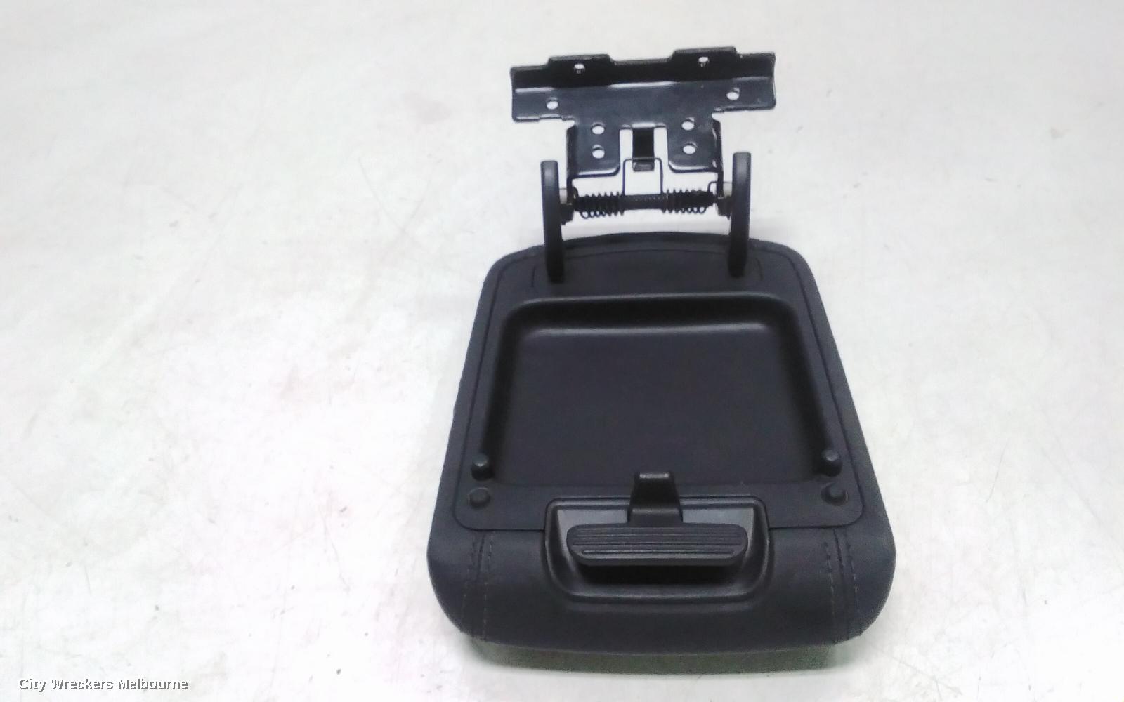 HYUNDAI TUCSON CONSOLE, CONSOLE LID ONLY, TL, W/ PARK BRAKE LEVER, 06/2015 - 01/2021