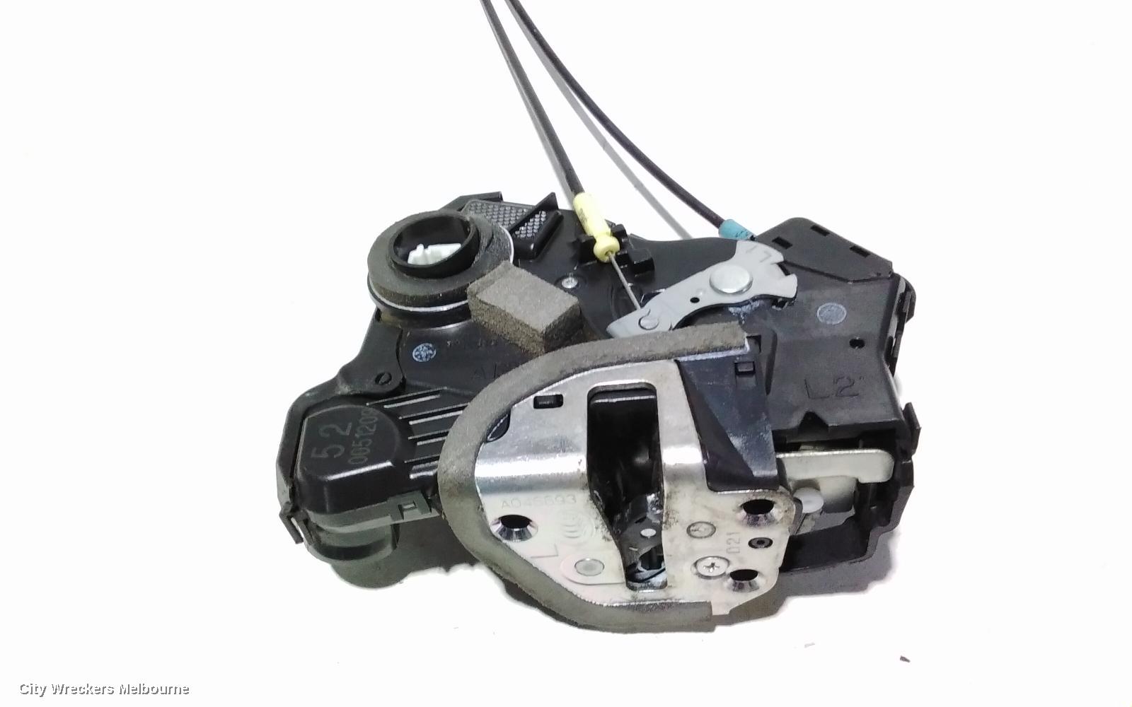 TOYOTA HIACE DOOR/BOOT/GATE LOCK, LEFT FRONT DOOR LOCK, TRH/KDH, 03/2005 - 04/2019
