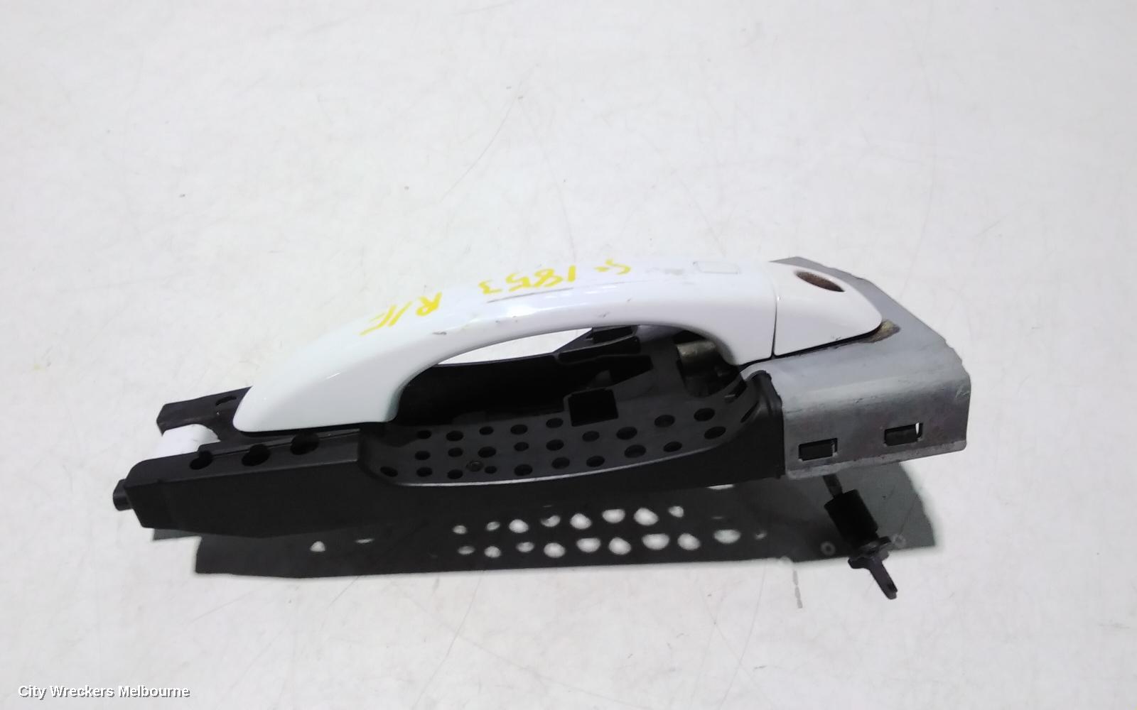 HYUNDAI VELOSTER DOOR HANDLE, OUTER, RH FRONT, NON SENSOR TYPE, FS, 02/2012 - 02/2018