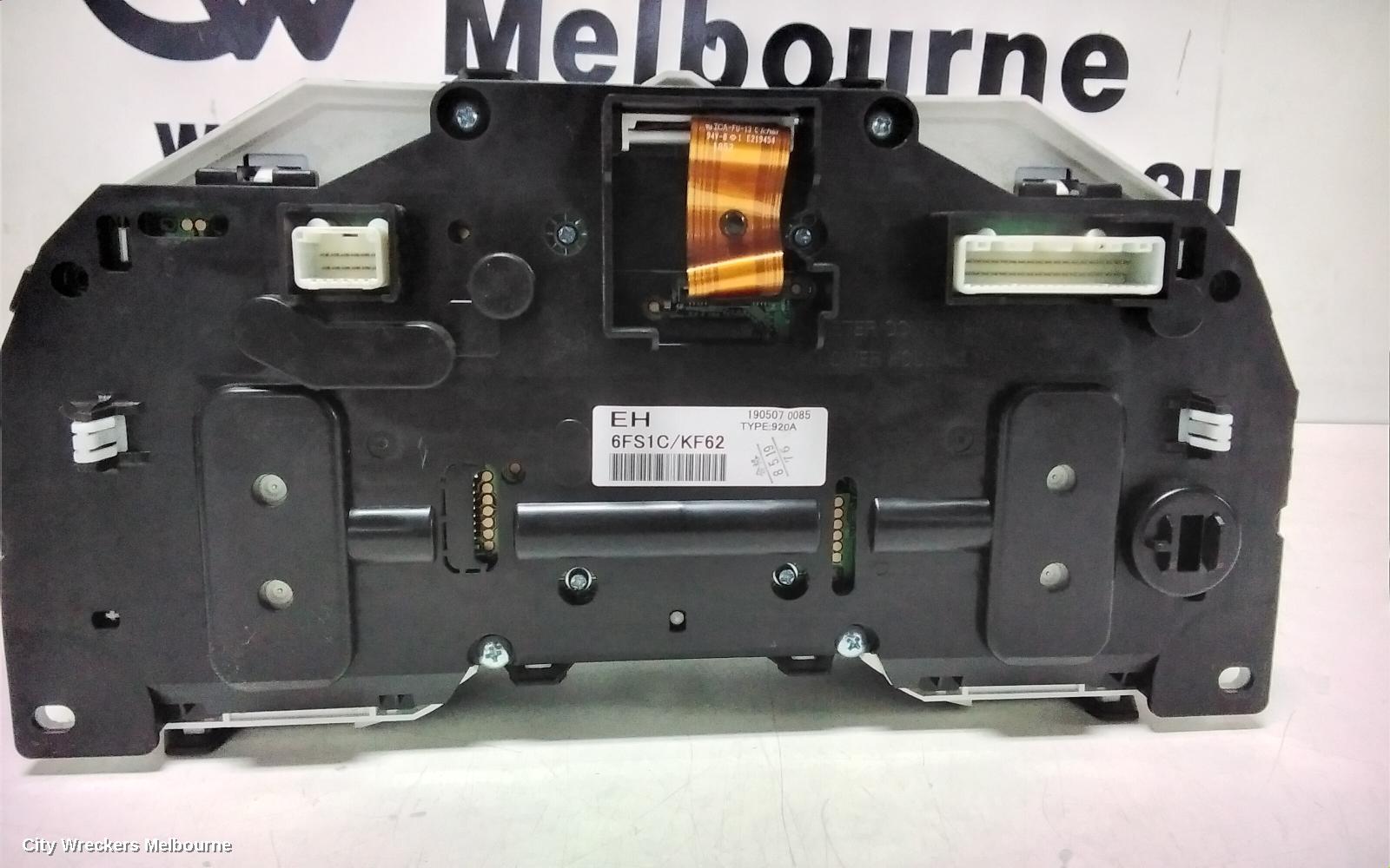 NISSAN XTRAIL INSTRUMENT CLUSTER, PETROL, AUTO T/M, T32, 02/2014 ONWARDS