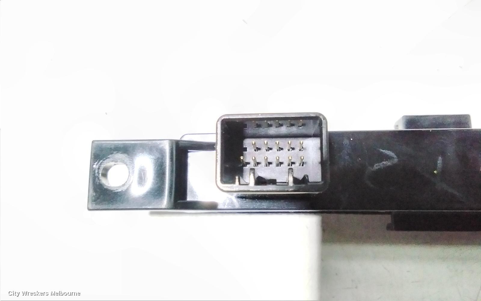 HONDA HRV, RU, 12/2014 - 10/2021, GEAR SHIFTER SIGN MARK: 95234