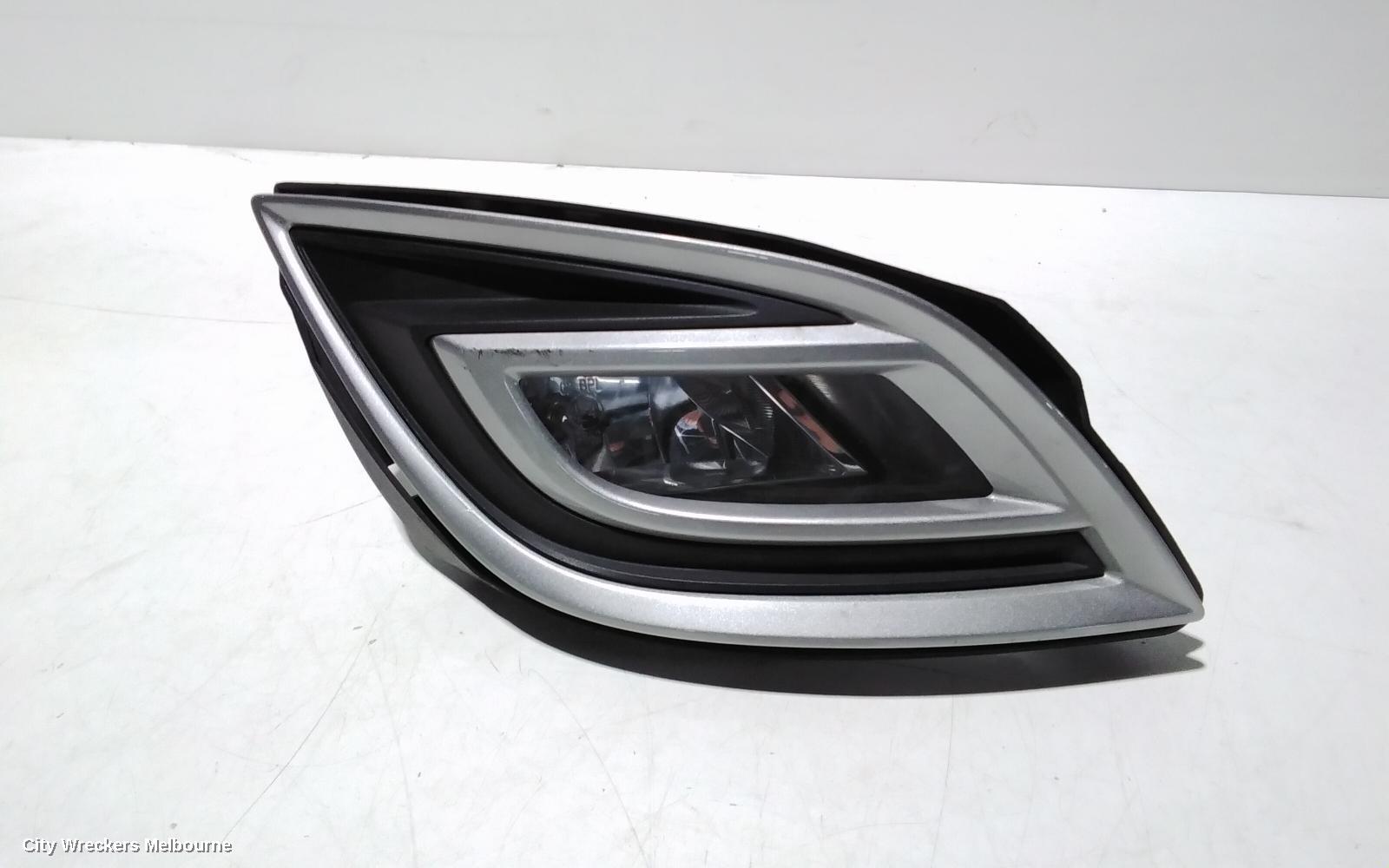 MAZDA CX9 RIGHT INDICATOR/FOG/SIDE, BUMPER FOGLAMP, TB, 06/2009 - 10/2012