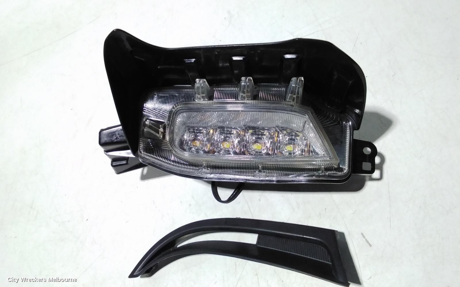 TOYOTA PRIUS LEFT INDICATOR/FOG/SIDE, ZVW40R, PRIUS V, BUMPER FLASHER, 05/2012 - 05/2015