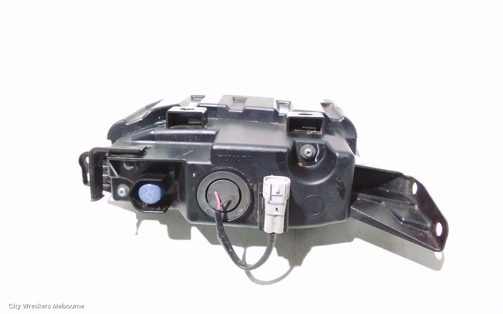 TOYOTA PRIUS LEFT INDICATOR/FOG/SIDE, ZVW40R, PRIUS V, BUMPER FLASHER, 05/2012 - 05/2015