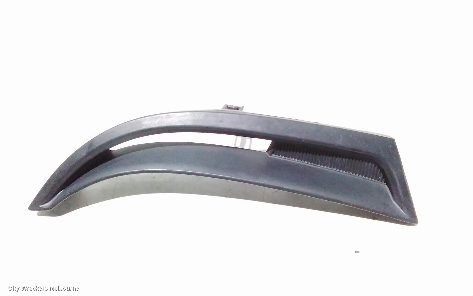 TOYOTA PRIUS LEFT INDICATOR/FOG/SIDE, ZVW40R, PRIUS V, BUMPER FLASHER, 05/2012 - 05/2015