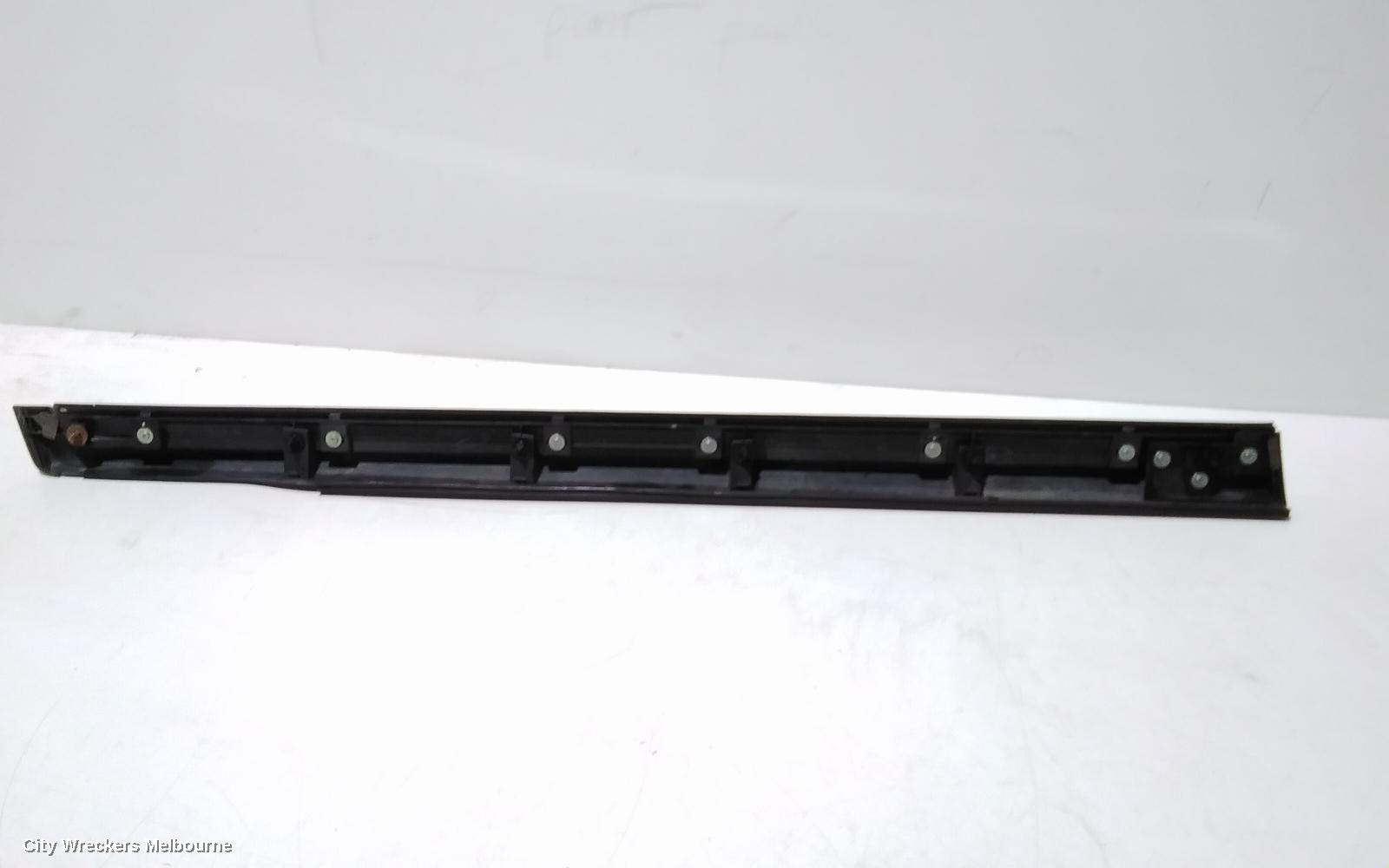 SUBARU OUTBACK DOOR MOULD, RIGHT FRONT LOWER DOOR MOLD CHROM : 95257, RH FRONT, 6TH GEN, 08/2014 - 12/2020
