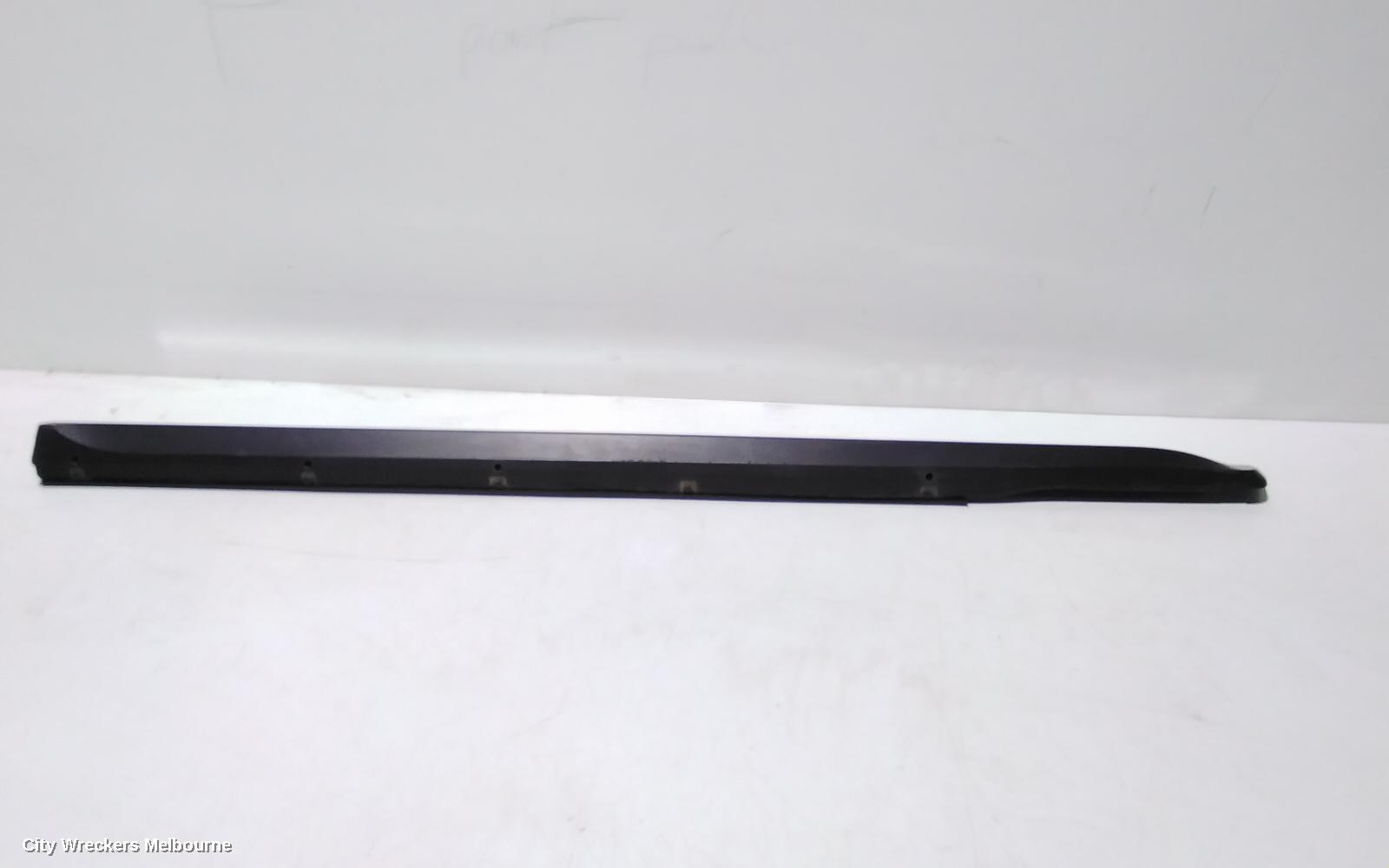 SUBARU OUTBACK DOOR MOULD, RIGHT FRONT LOWER DOOR MOLD CHROM : 95257, RH FRONT, 6TH GEN, 08/2014 - 12/2020