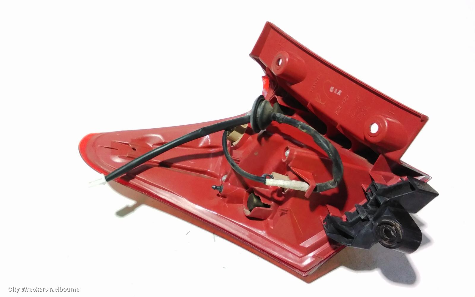 TOYOTA COROLLA RIGHT TAILLIGHT, ZRE182R/ZWE186R, HATCH, 10/2012 - 03/2015