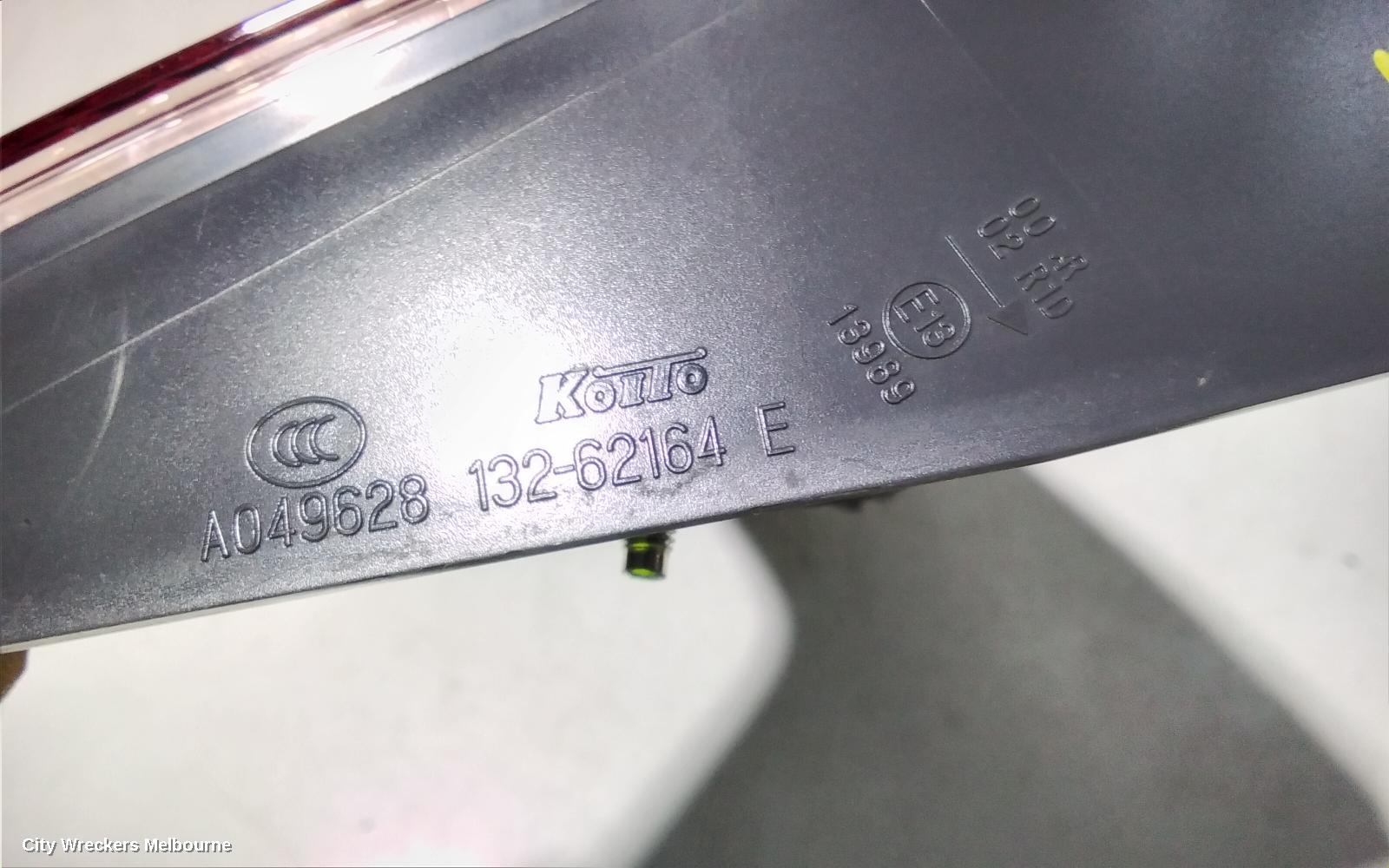 HONDA HRV REAR GARNISH, TAILGATE LAMP (RH SIDE), RU5, VTI-S/VTI-L, OPTICAL GUIDE TYPE, 12/2014 - 06/2018