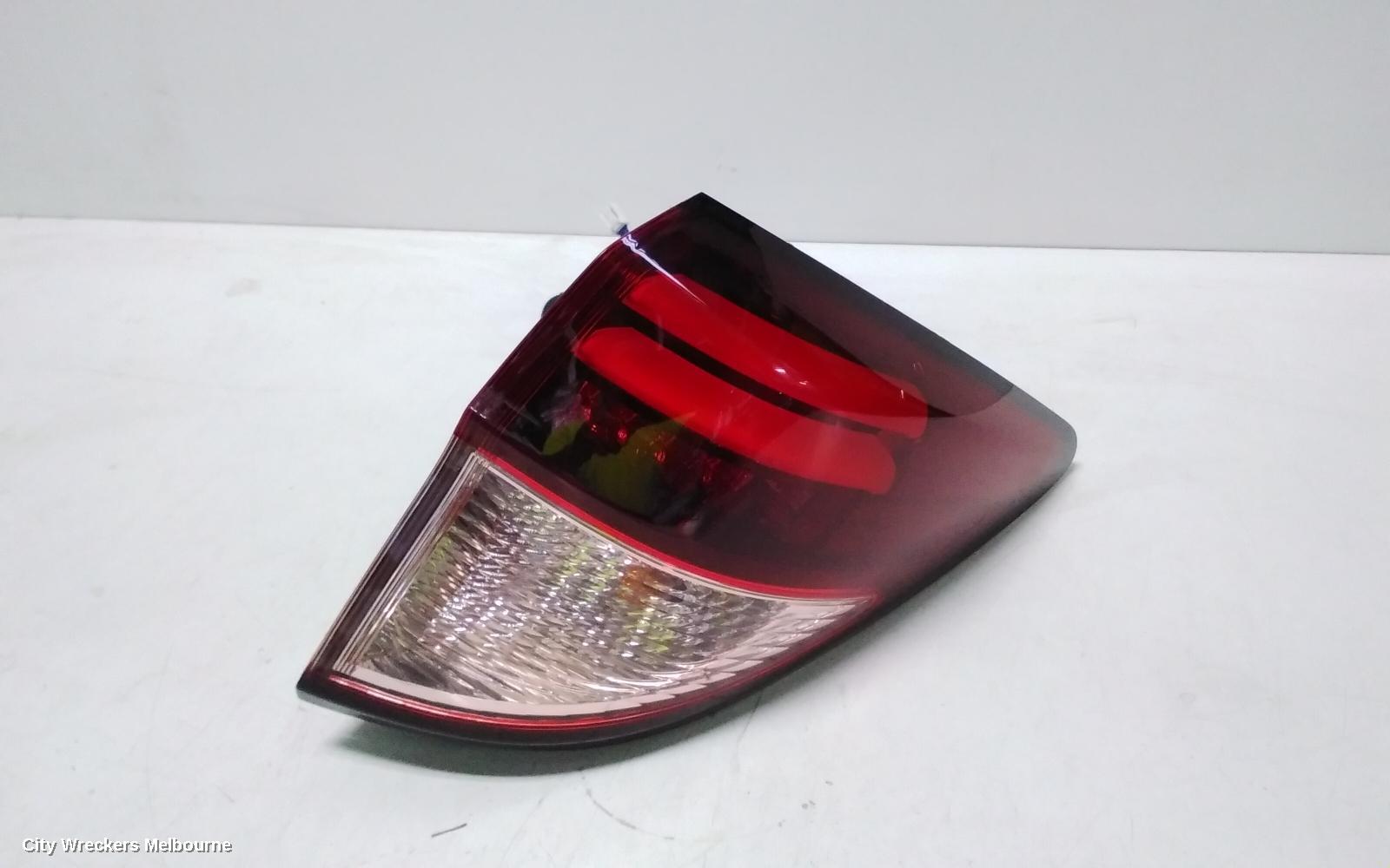 HONDA HRV RIGHT TAILLIGHT, RU5, VTI-S/VTI-L, OPTICAL GUIDE TYPE, 12/2014 - 06/2018