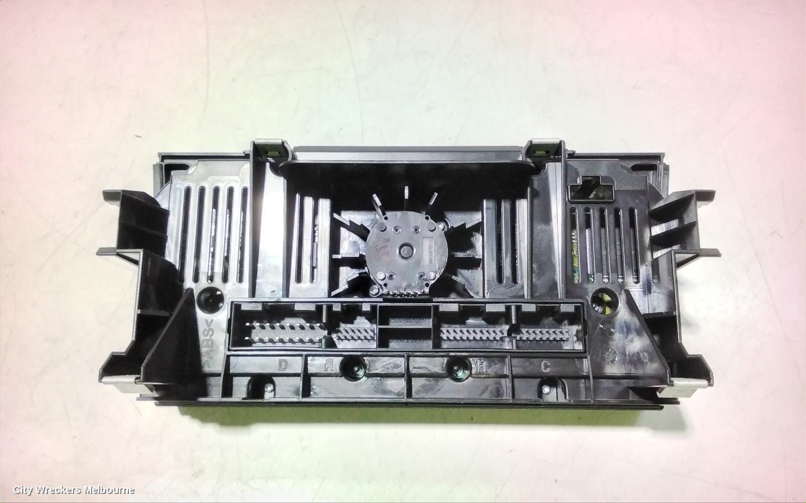 AUDI Q3 HEATER/AC CONTROLS, CLIMATE CONTROL TYPE, W/ SEAT HEATER, 8U, 03/2012 - 05/2013