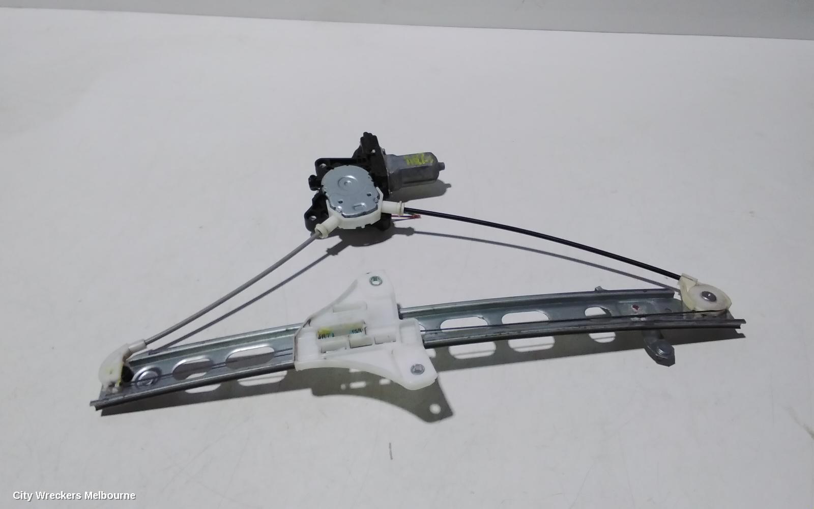 SUZUKI SWIFT LEFT FRONT WINDOW REG/MOTOR, FZ, POWER, 08/2010 - 03/2017