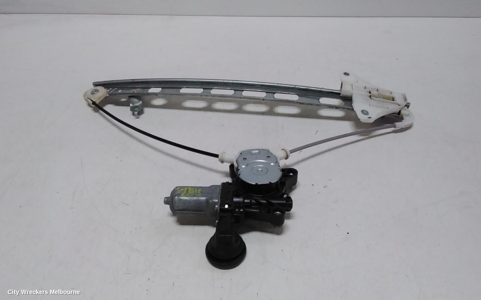 SUZUKI SWIFT LEFT FRONT WINDOW REG/MOTOR, FZ, POWER, 08/2010 - 03/2017