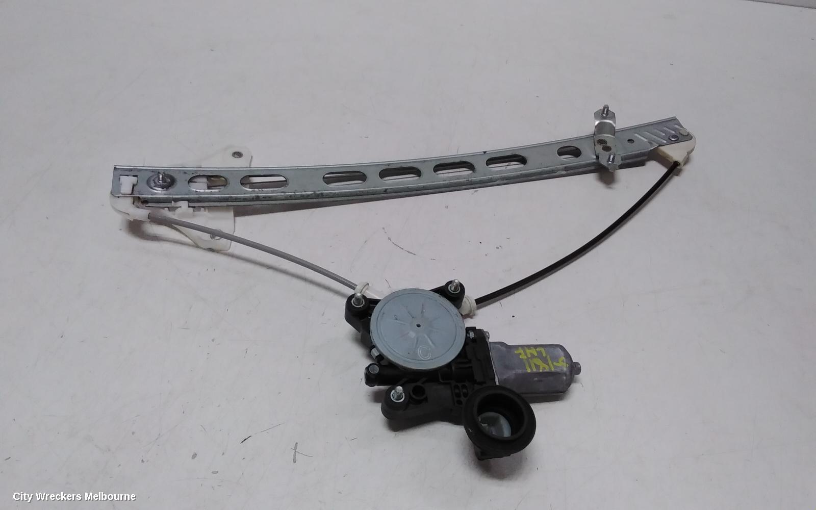 SUZUKI SWIFT LEFT FRONT WINDOW REG/MOTOR, FZ, POWER, 08/2010 - 03/2017