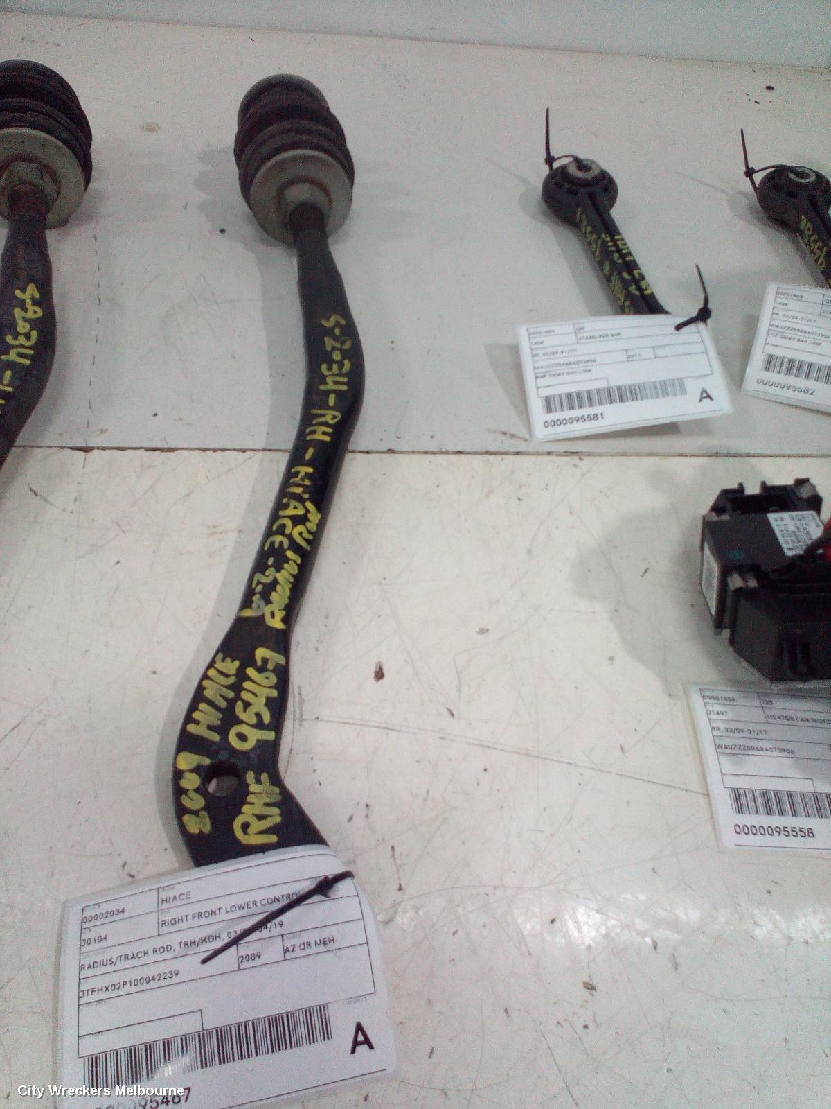 TOYOTA HIACE RIGHT FRONT LOWER CONTROL ARM, RADIUS/TRACK ROD, TRH/KDH, 03/2005 - 04/2019