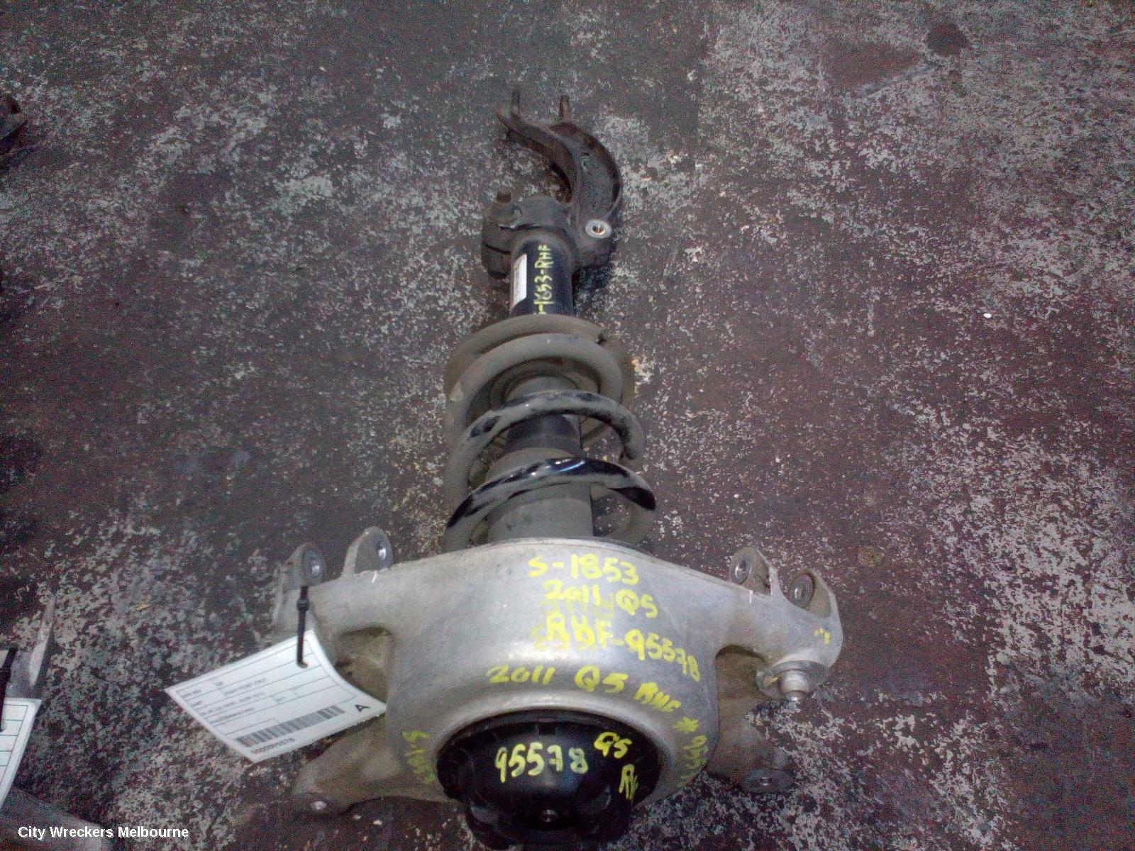 AUDI Q5 RIGHT FRONT STRUT, Q5, 8R, 3.0, DIESEL, 03/2009 - 10/2012