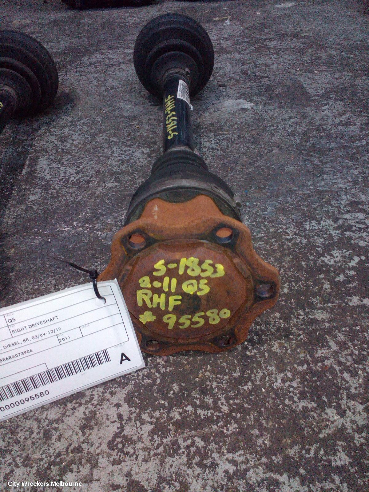 AUDI Q5 RIGHT DRIVESHAFT, FRONT, 3.0, DIESEL, 8R, 03/2009 - 10/2012