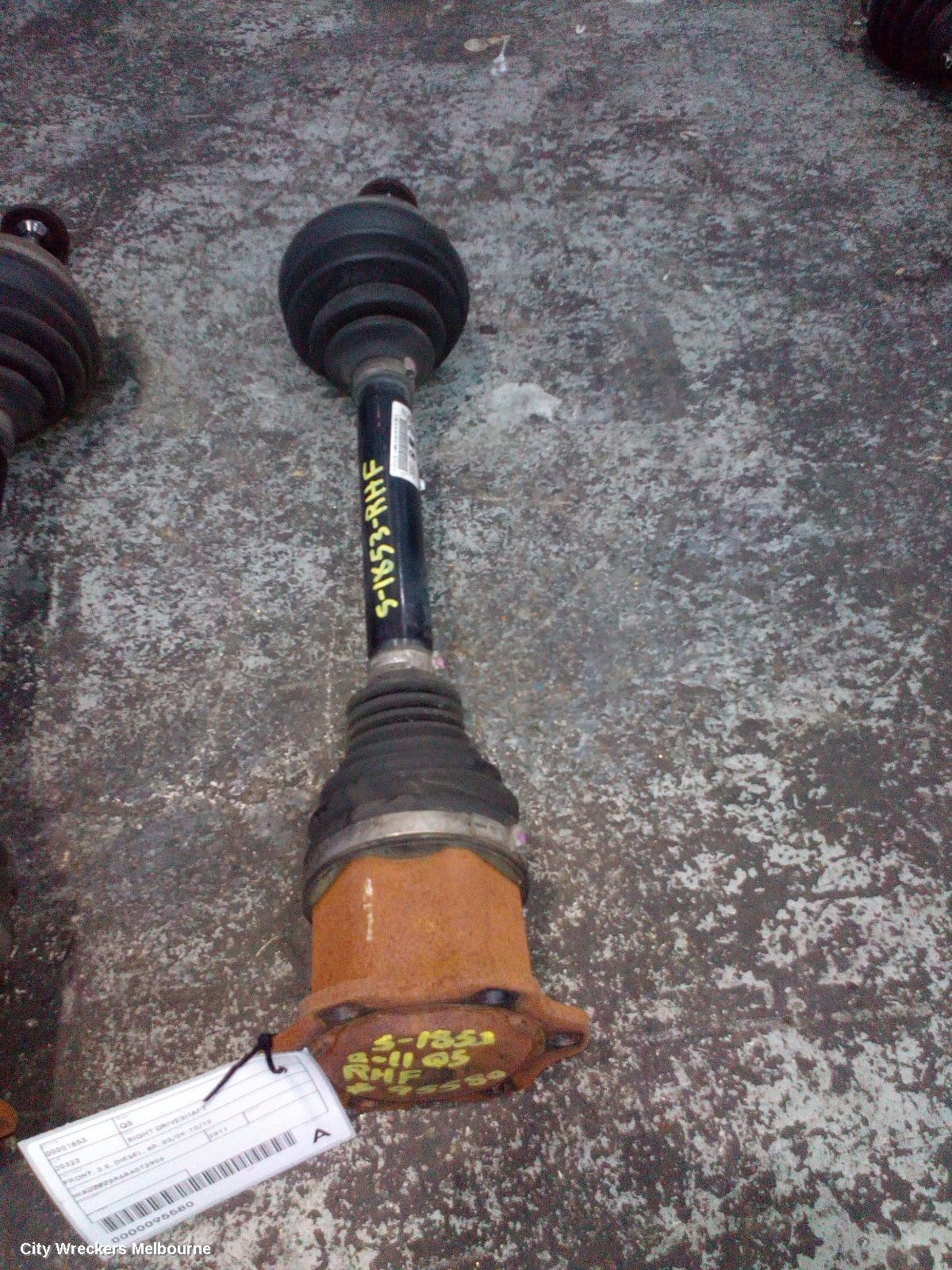 AUDI Q5 RIGHT DRIVESHAFT, FRONT, 3.0, DIESEL, 8R, 03/2009 - 10/2012