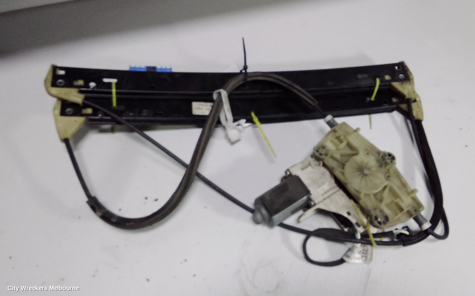 AUDI A6 RIGHT FRONT WINDOW REG/MOTOR, C6, VIN WAUZZZ4F...