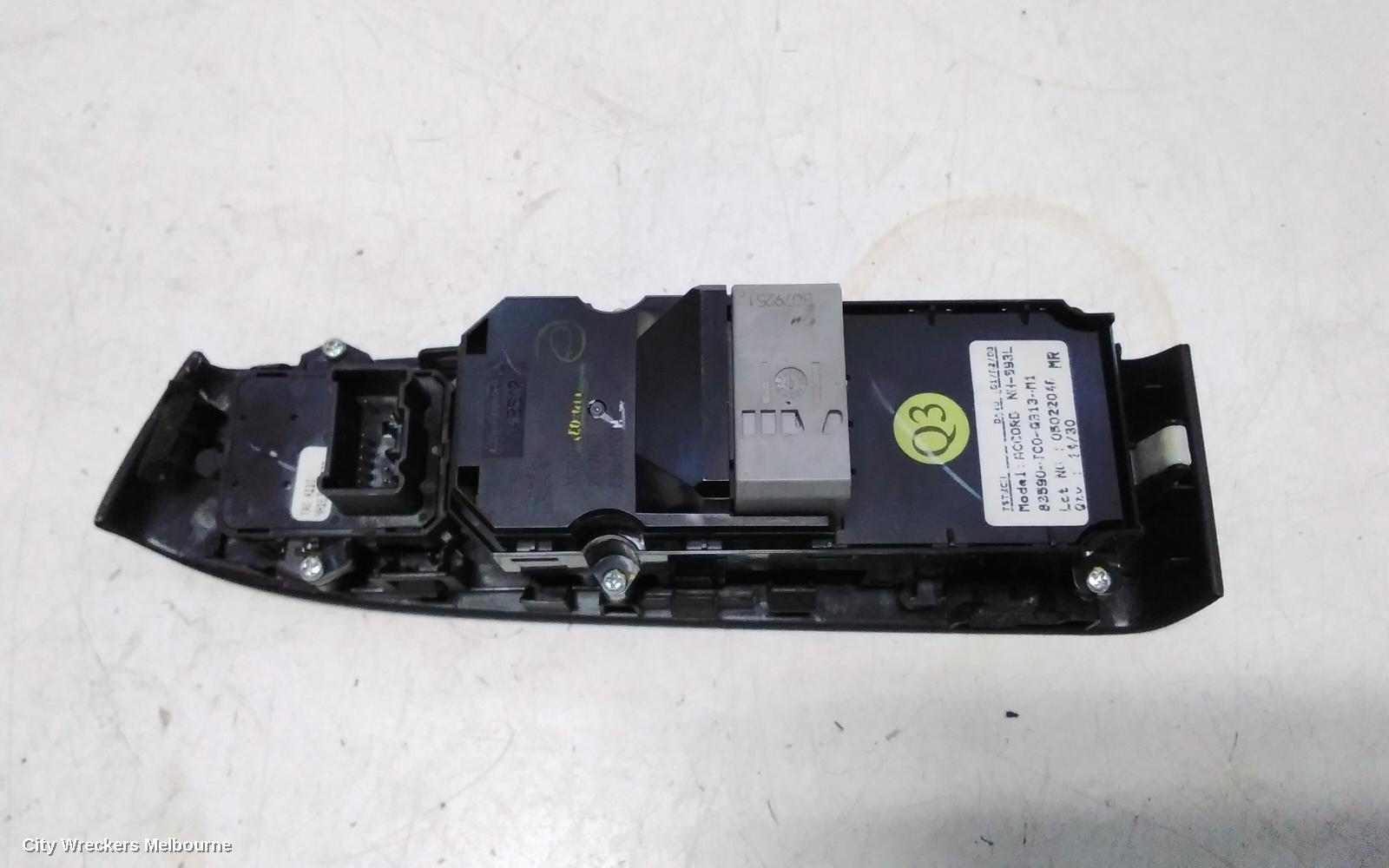 HONDA ACCORD PWR DR WIND SWITCH, RH FRONT (MASTER SWITCH), 8TH GEN (VIN MRHCP), V6L, 02/2008 - 12/2009