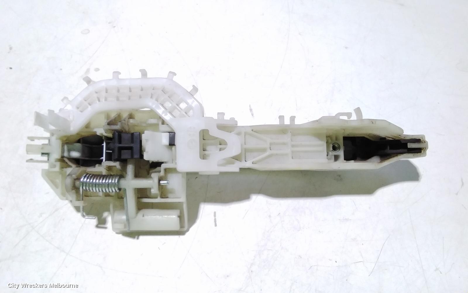KIA CARNIVAL/GRAND CARNIVAL DOOR HANDLE, OUTER, LH FRONT, YP, 02/2015 - 10/2020